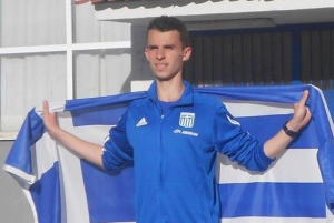 Ο Γιώργος Τζατζιμάκης "έκλεψε" την παράσταση στον Σχινιά!